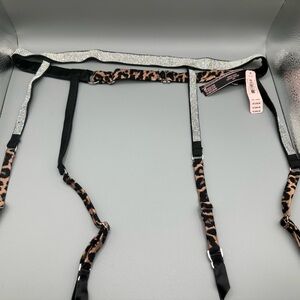 Victoria's Secret Very Sexy Sparkling leopard print Garter Belt 2021
